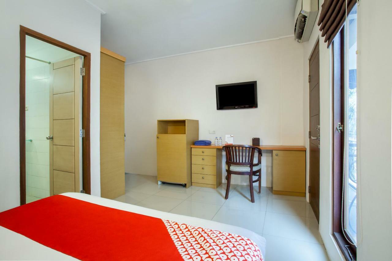 Oyo 107 Kusuma Kemang Suite Джакарта Екстериор снимка