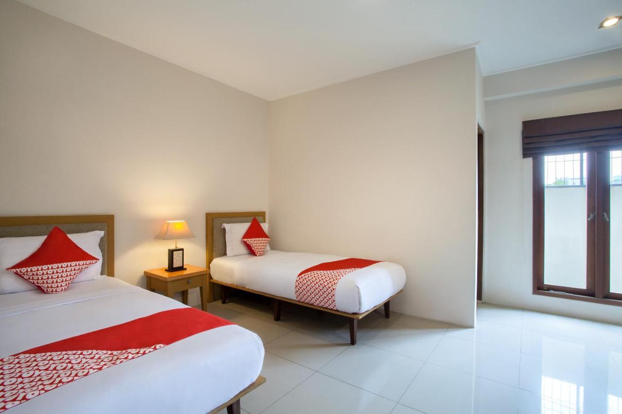 Oyo 107 Kusuma Kemang Suite Джакарта Екстериор снимка